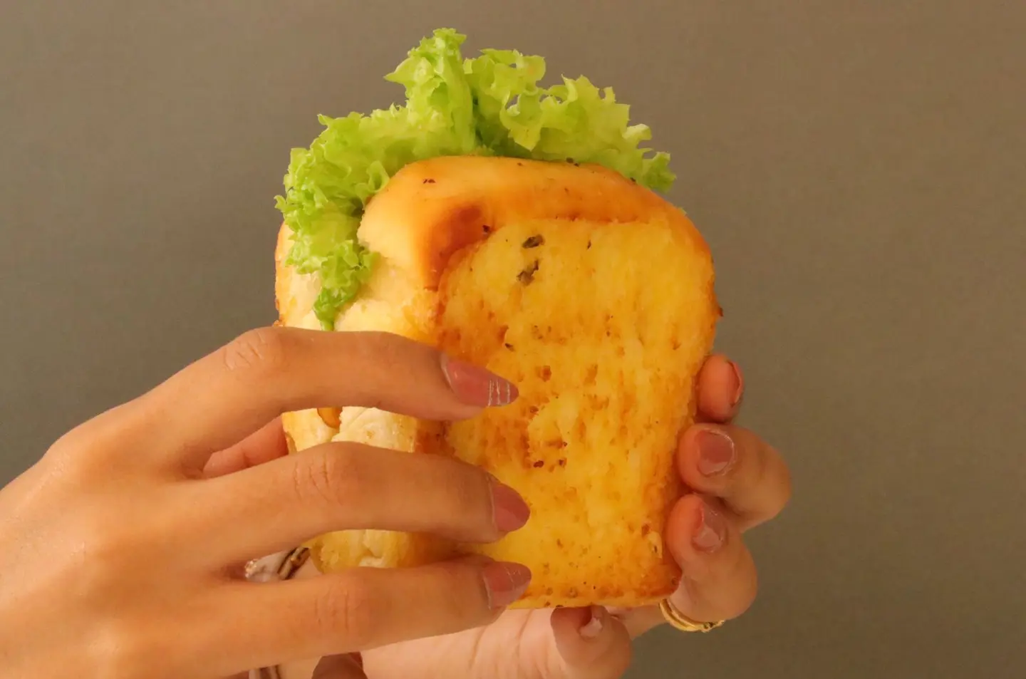 بريوش لبنه عسل