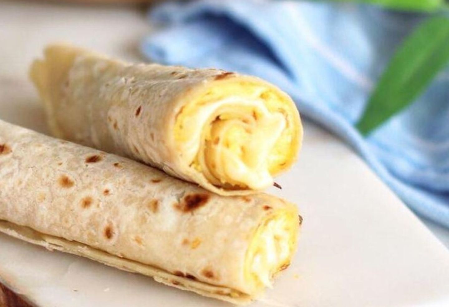 Chapatti With Eggs And Chider Cheese