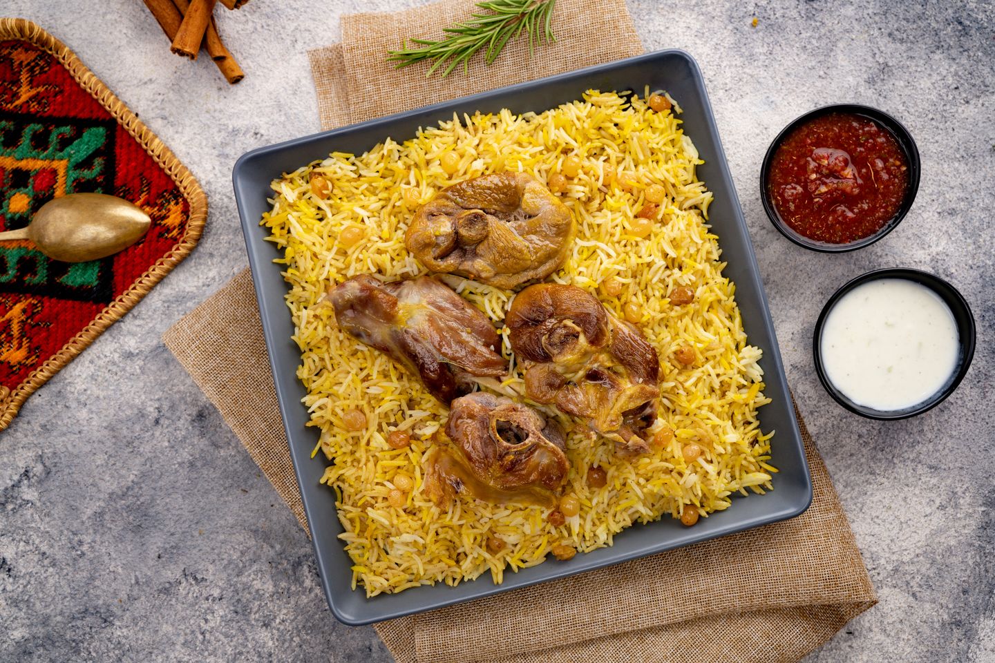 اللحم مع أرز زربيان