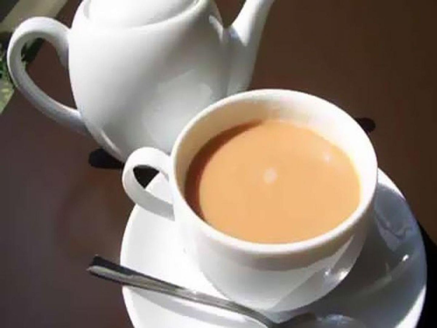 شاي حليب عدني