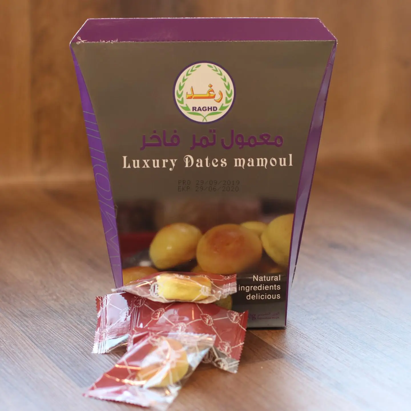 Deluxe Dates Ma'amoul In Carton Box