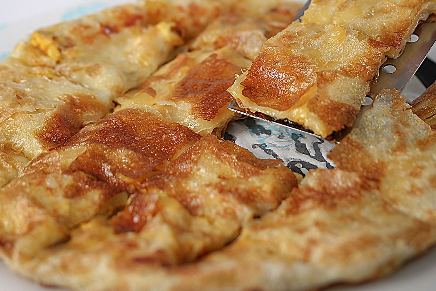 Creamy Cheese Topping With Honey