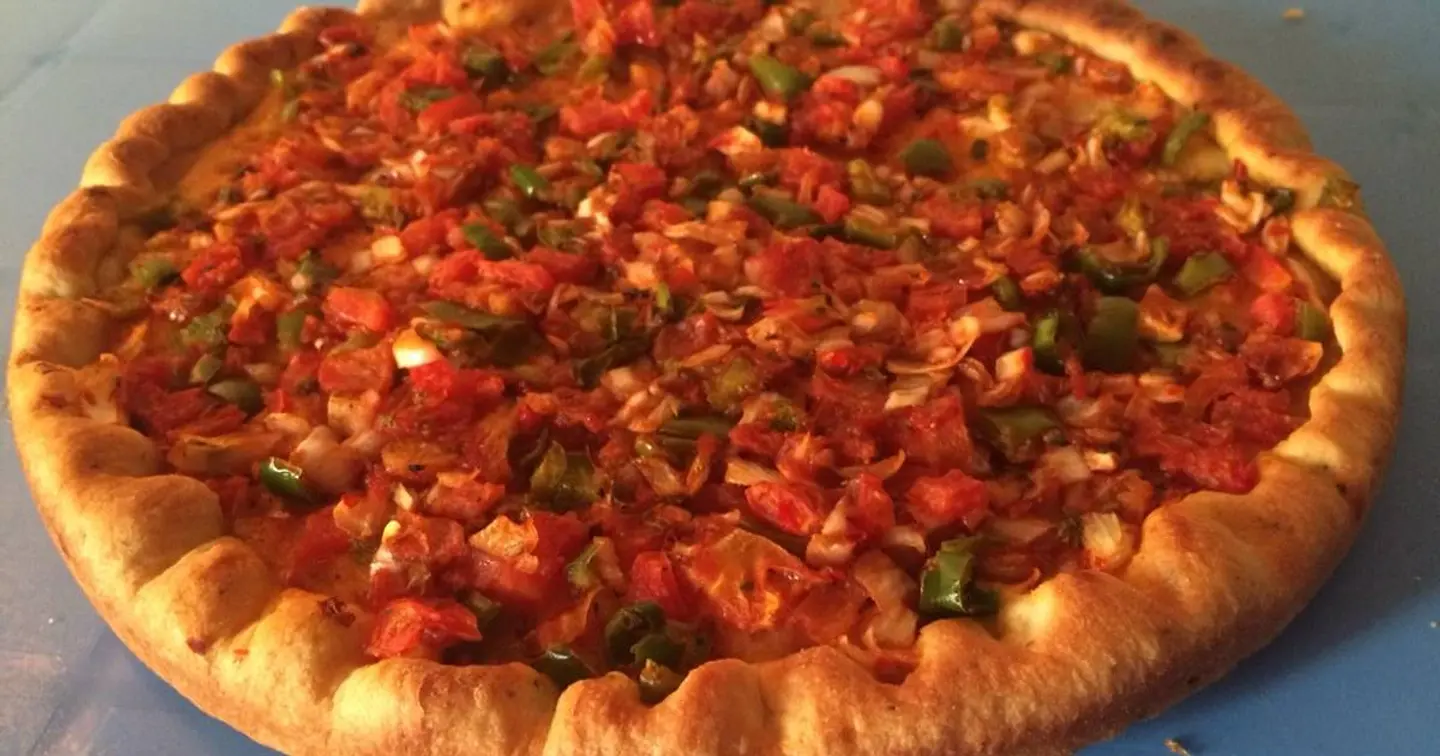 فطيرة محمرة بالجبن