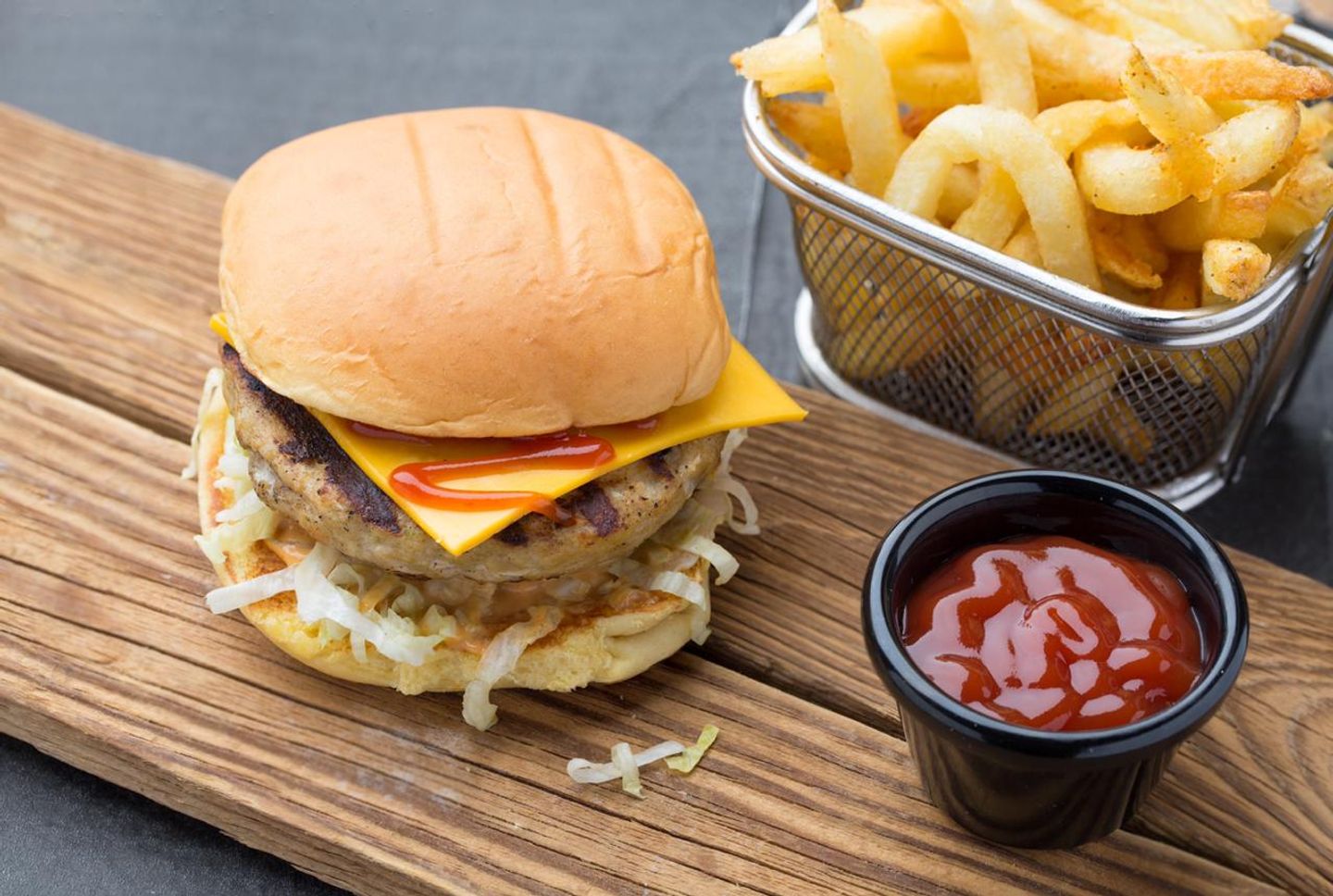 Classic Chicken Burger - Sandwich