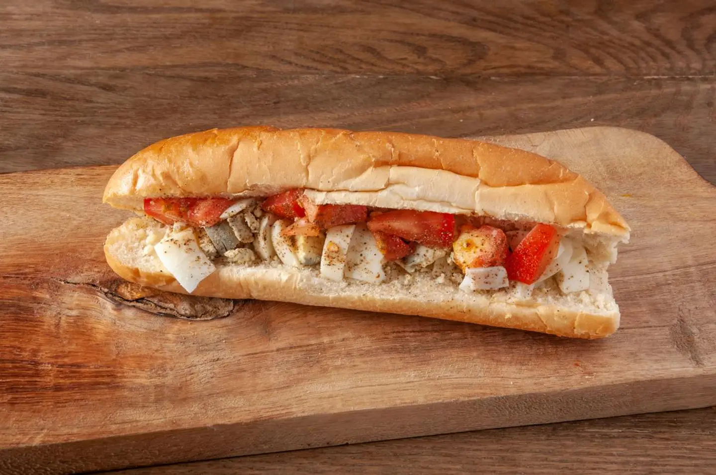 بيض مسلوق مشكل صامولي