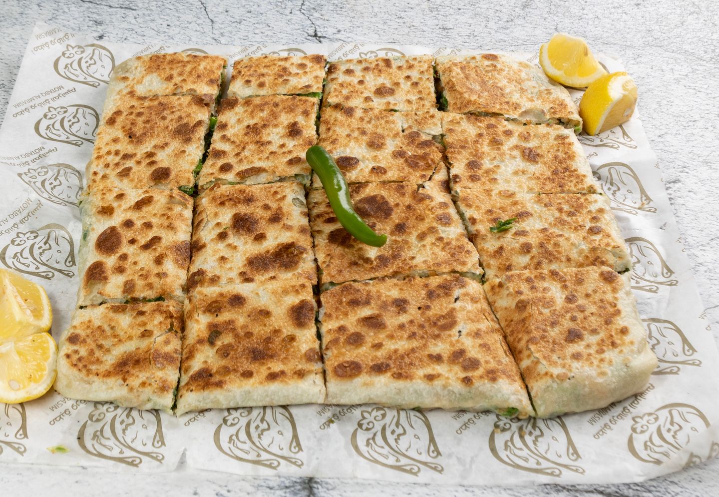 مطبق بالخضار
