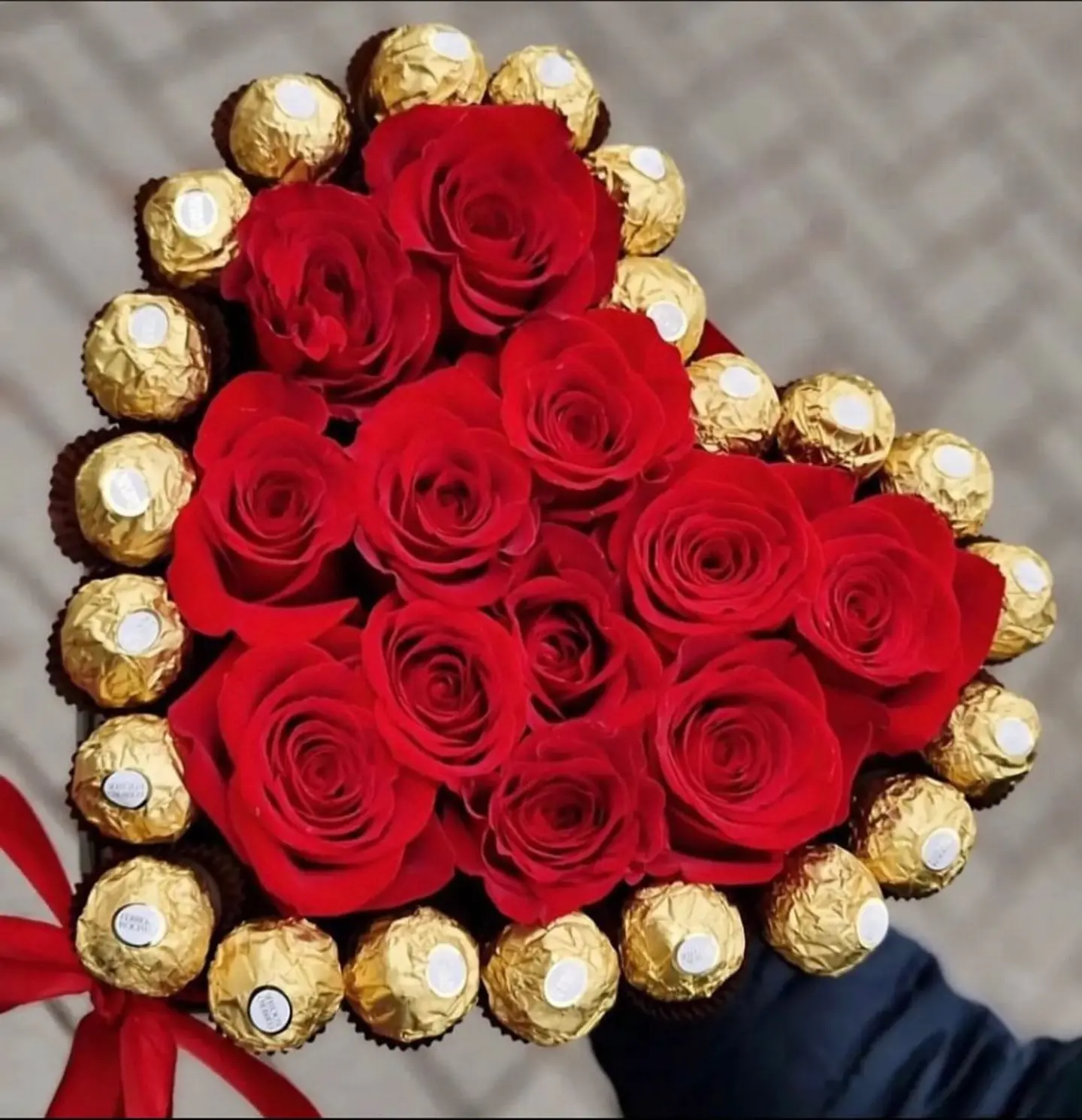 Heart Bouquet + Chocolate  195