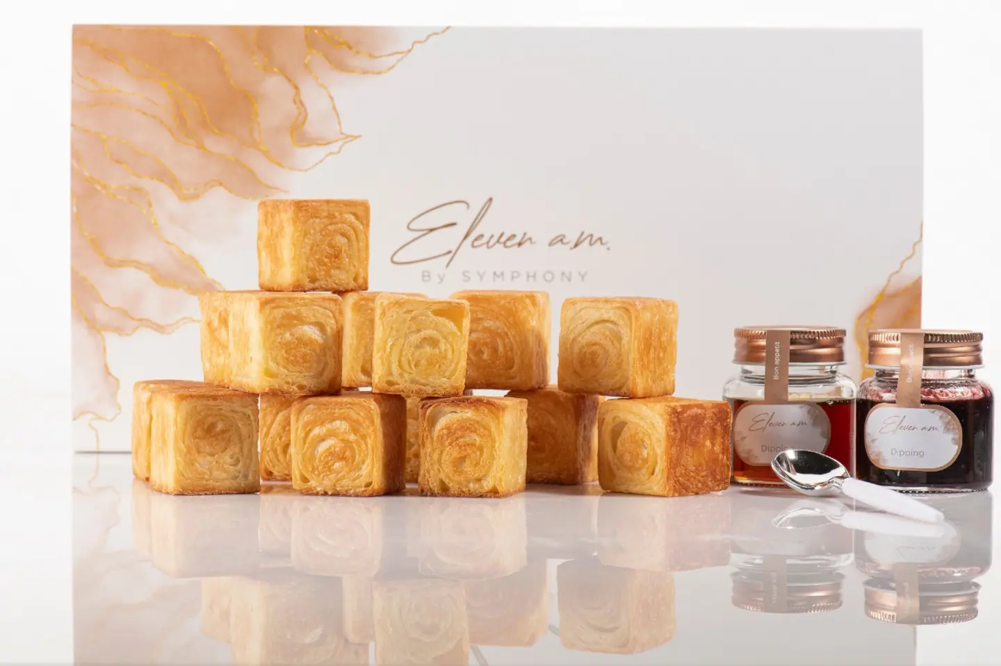 15 Cube Croissant Box