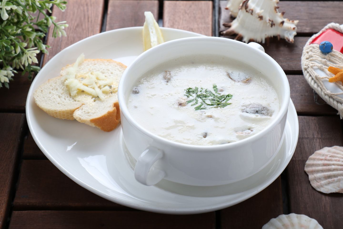 شوربة الروبيان مع الفطر