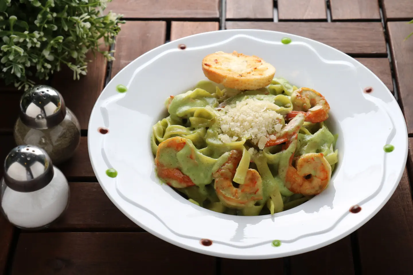 Shrimp Pesto