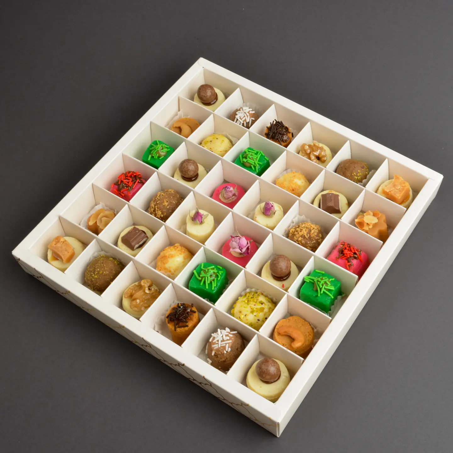 Mini Anastna Gift Box 36