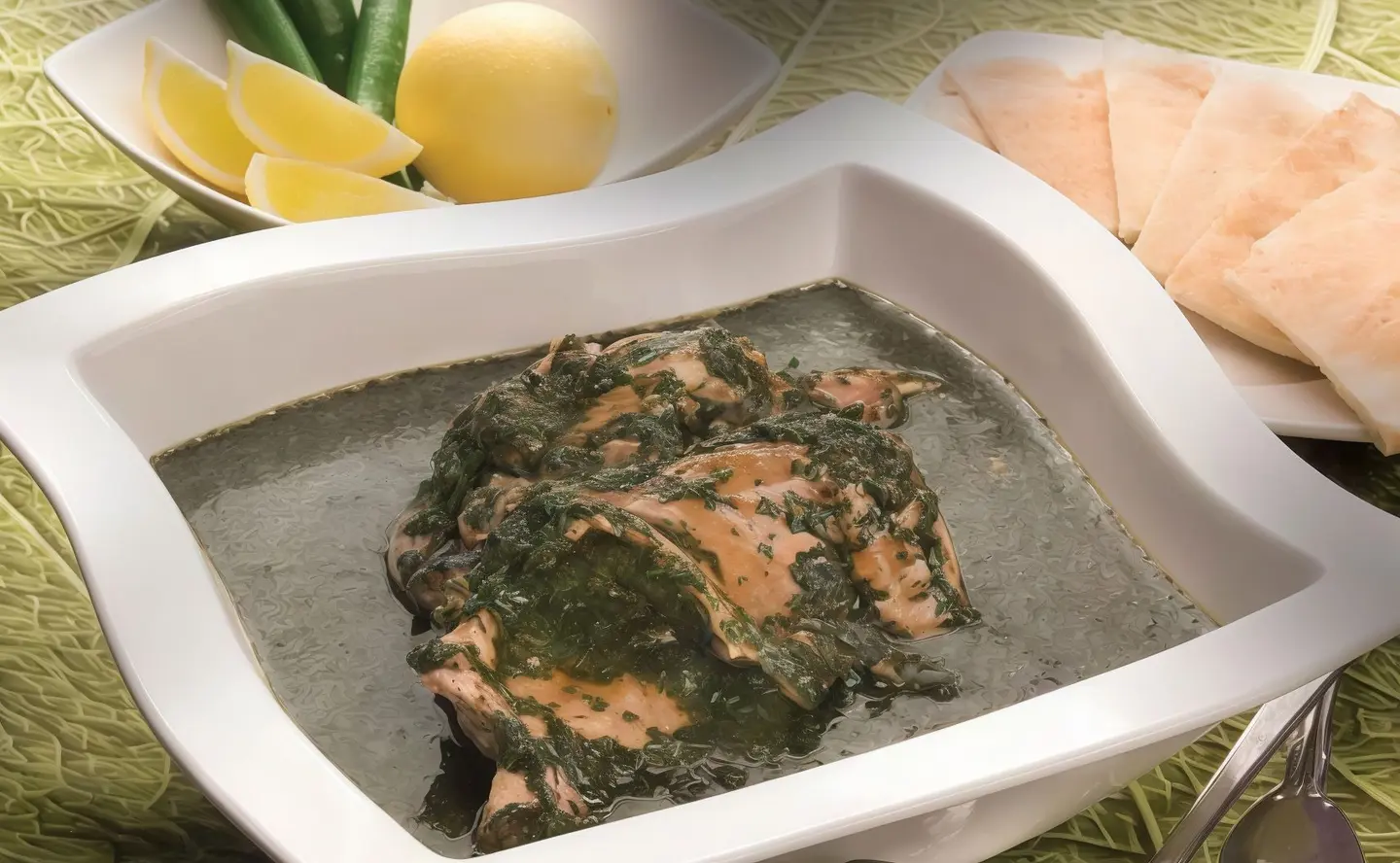 ملوخية بالدجاج