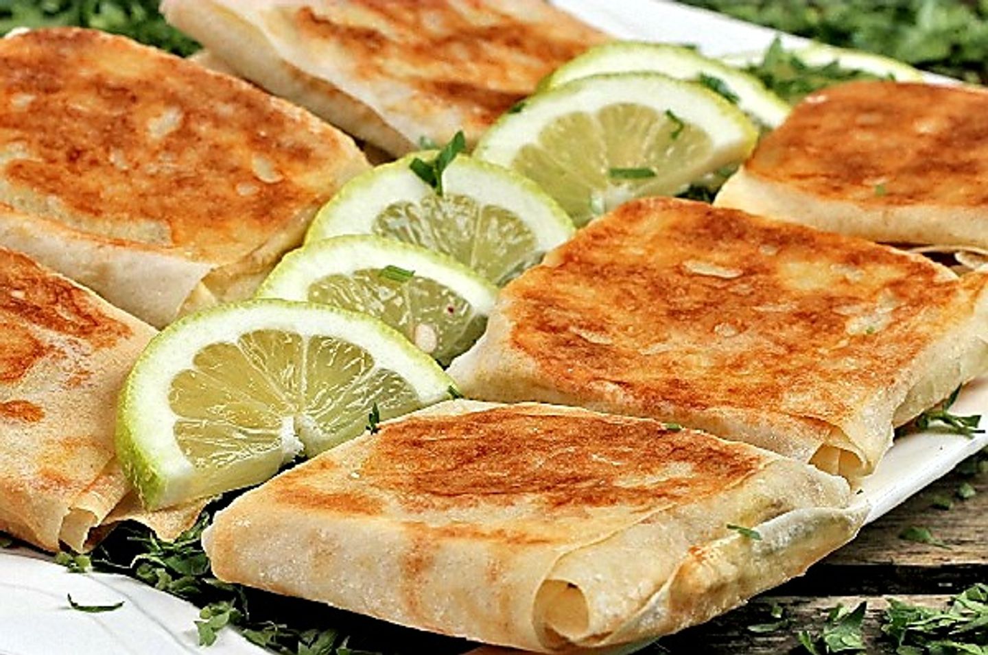مطبق لحم