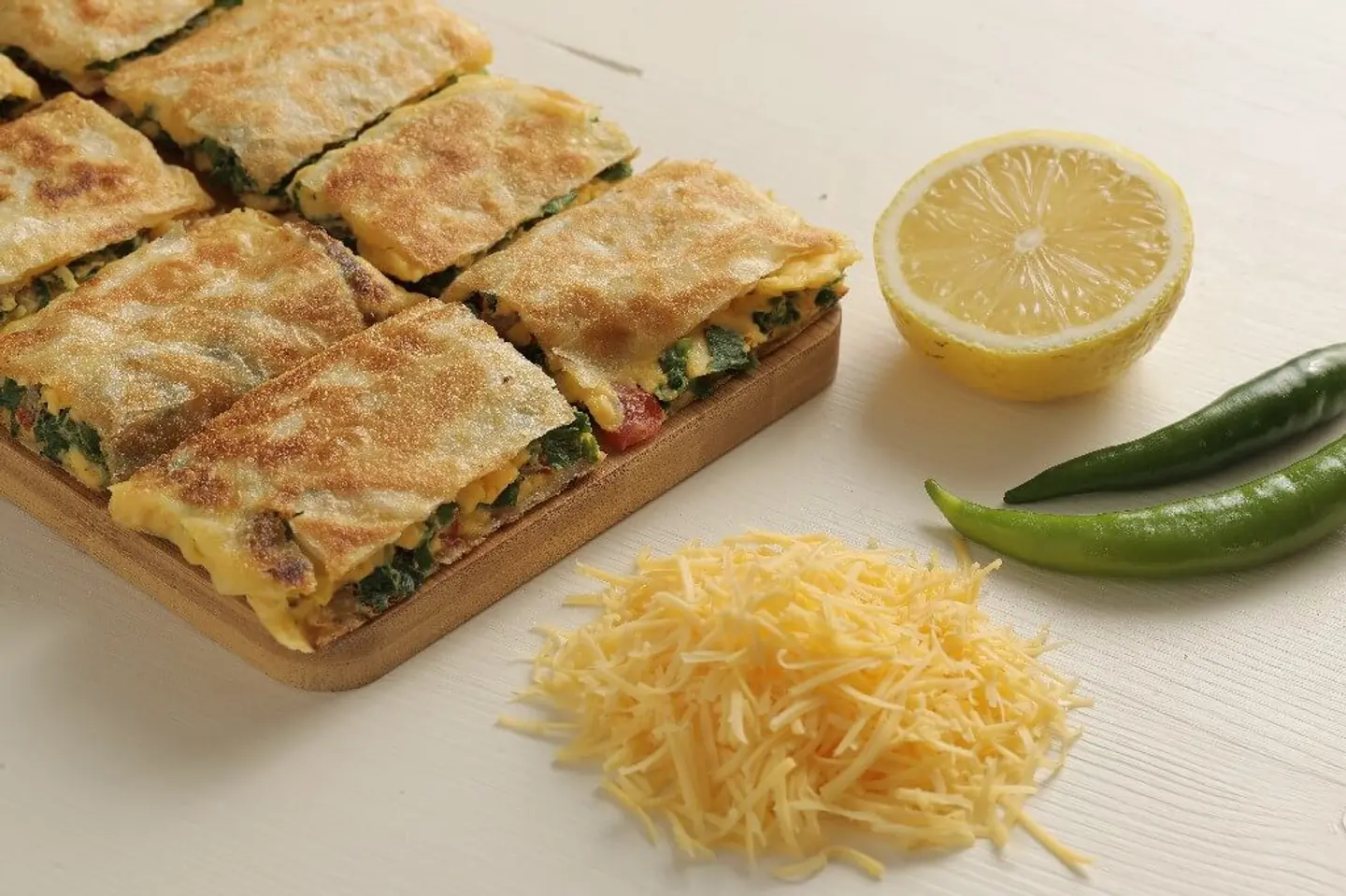 مطبق خضار وجبن شيدر