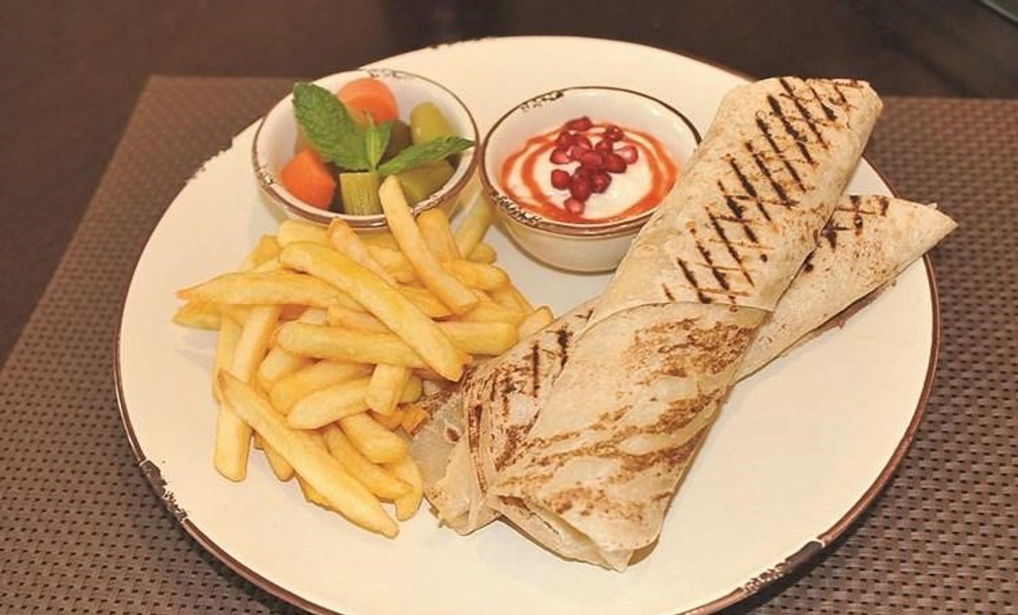 Large Chicken Shawarma, Qorsan Bread