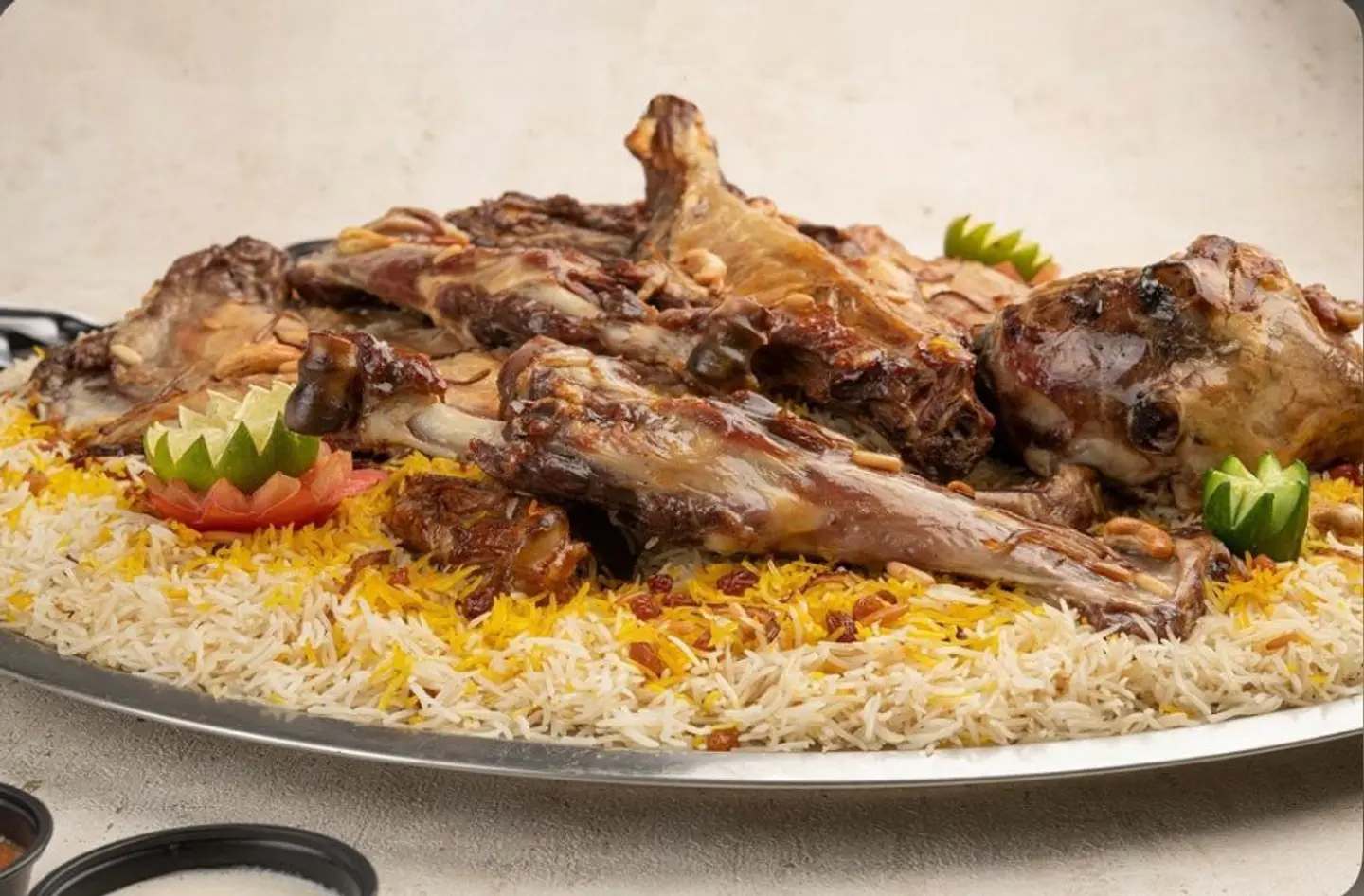 تيس كامل حنيذ