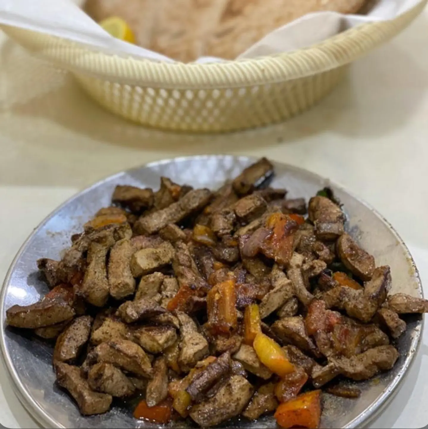 تقاطيع مشكلة