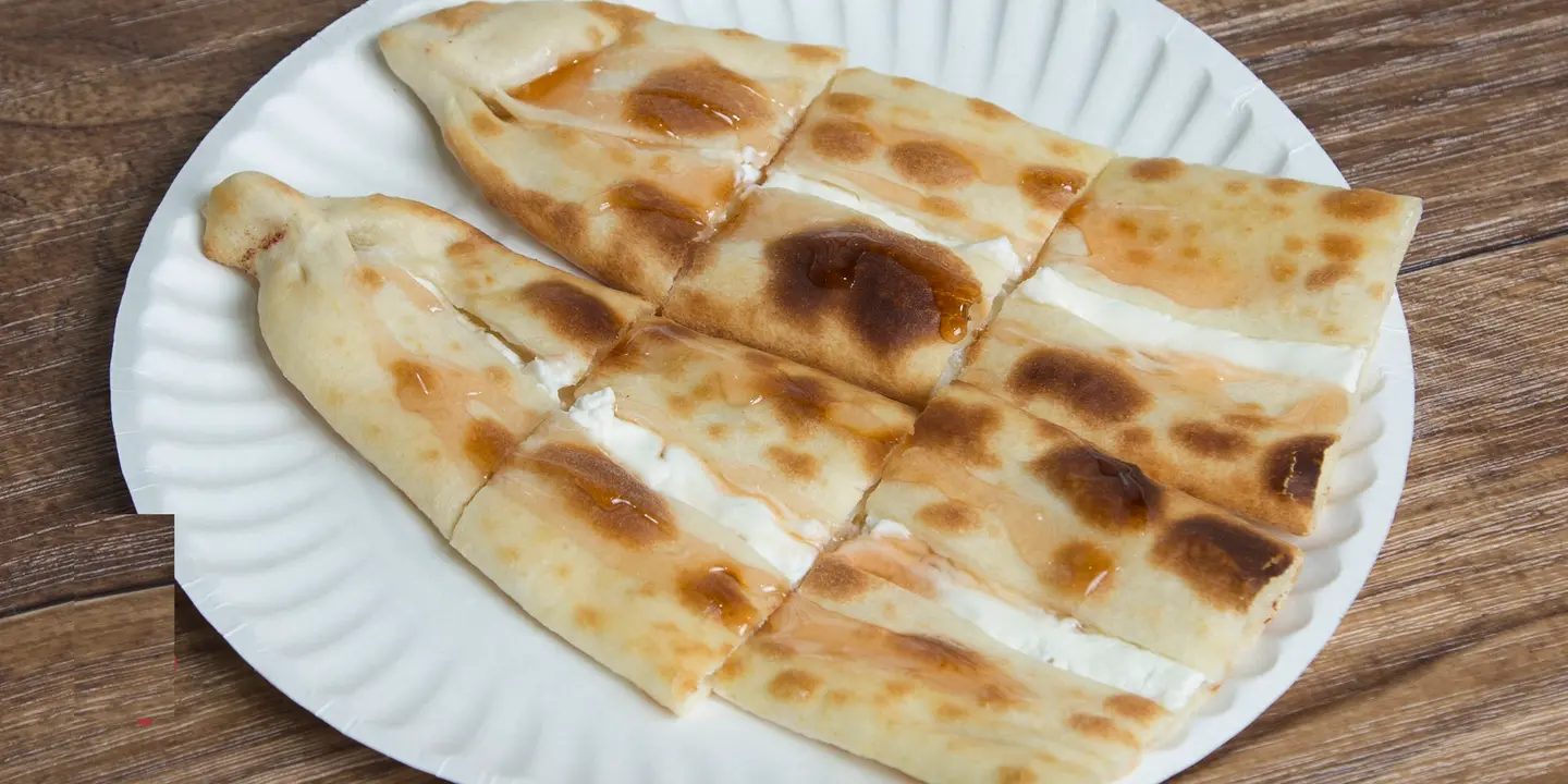 فطيرة لبنة بالعسل