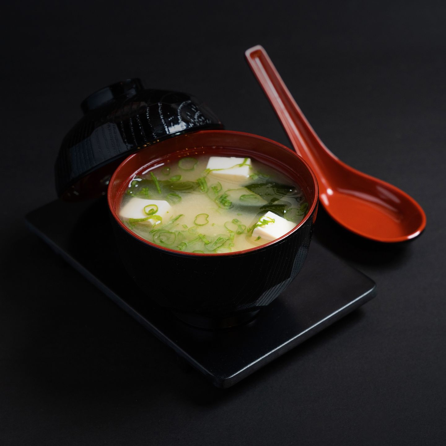 شوربة ميسو اليابانية
