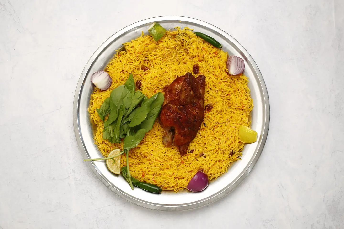 نصف دجاج شواية مع ارز بخاري