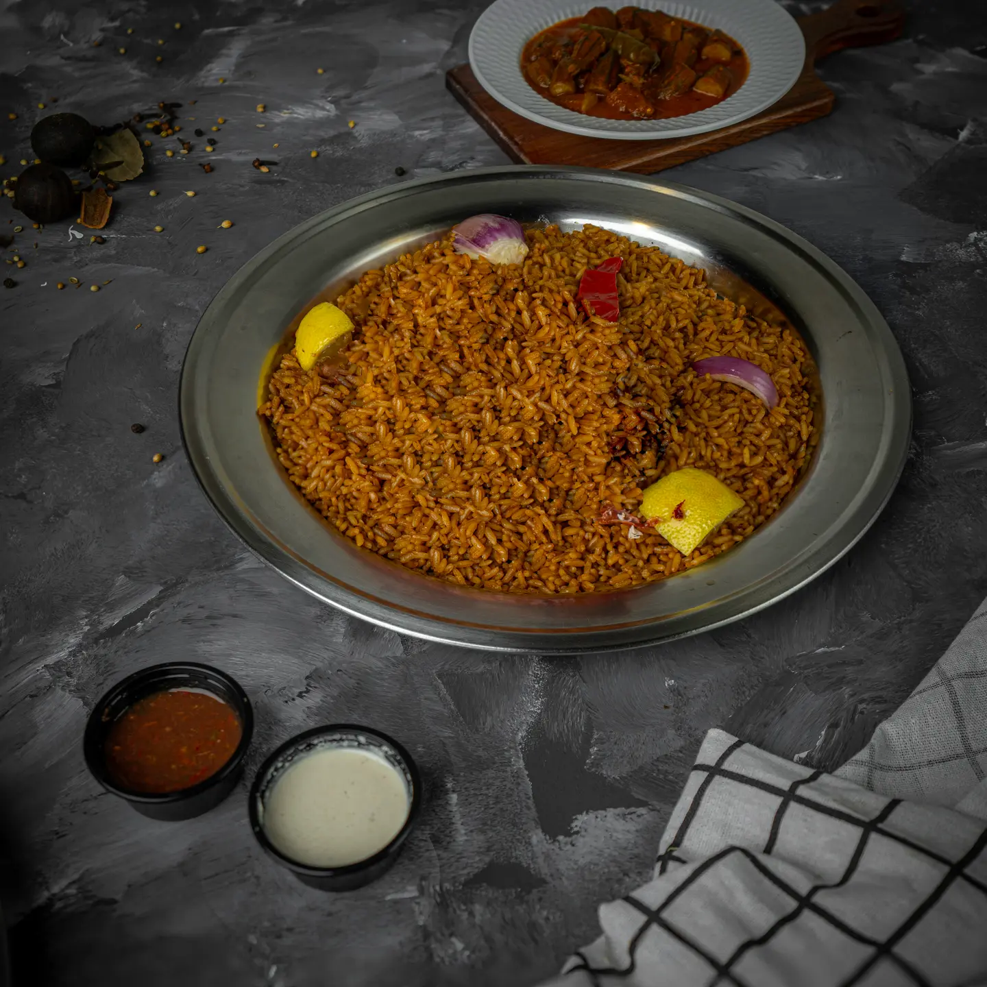 أرز أحمر أبو بنت