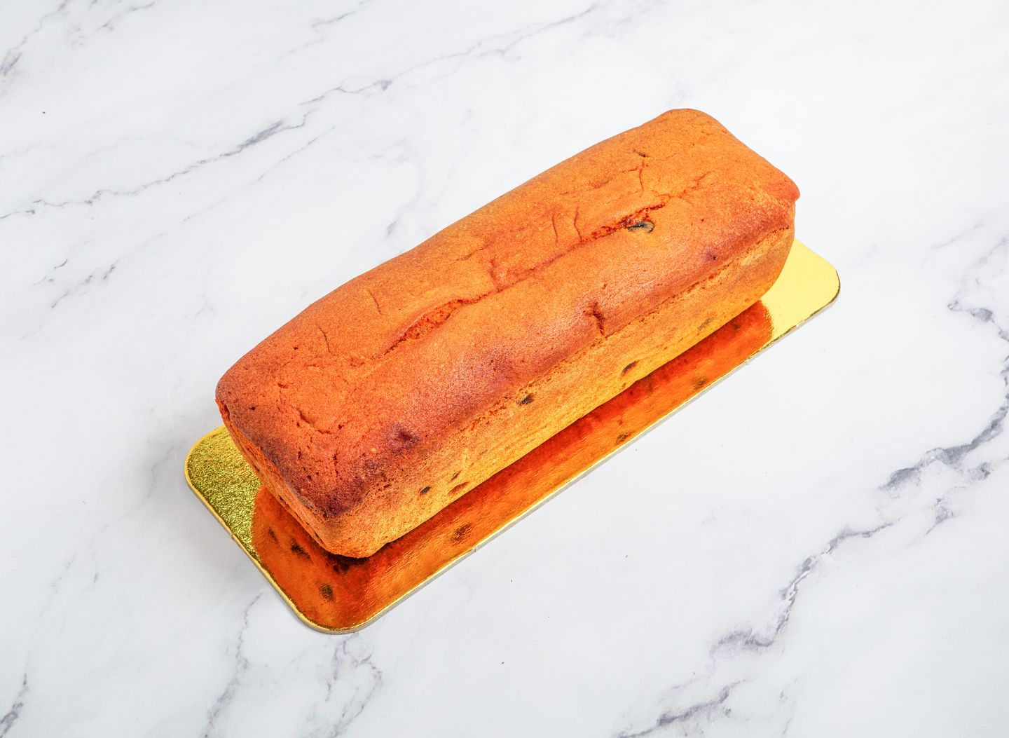 English Cake With Raisins