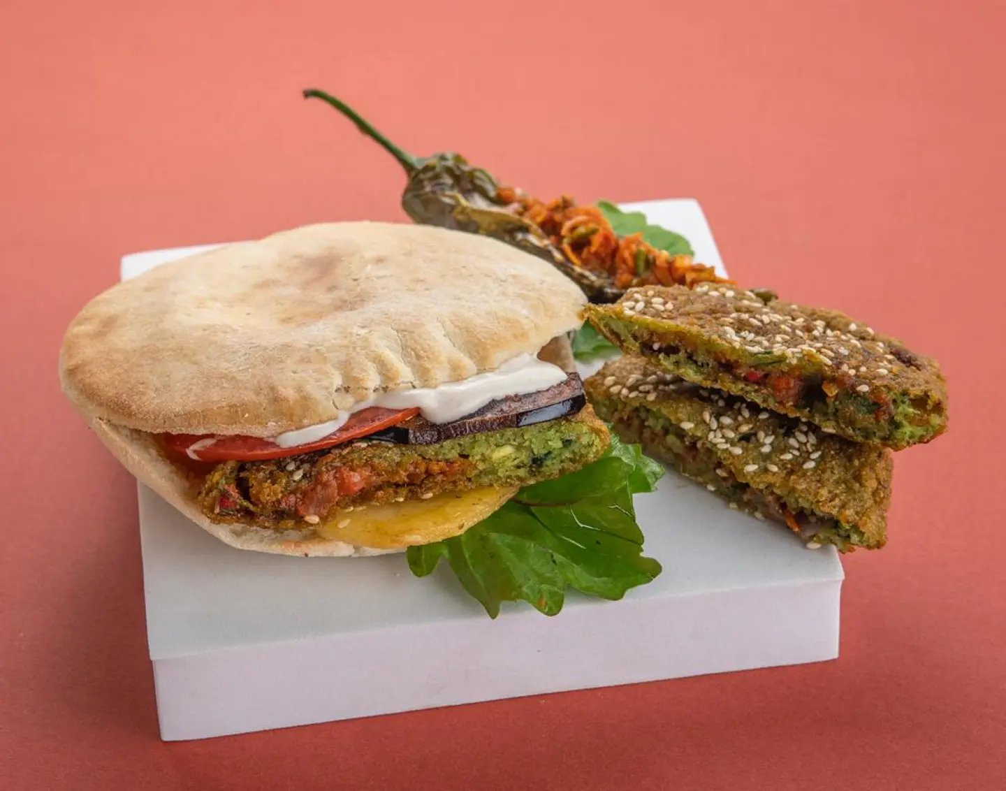 ساندوتش طعمية مشطشطة