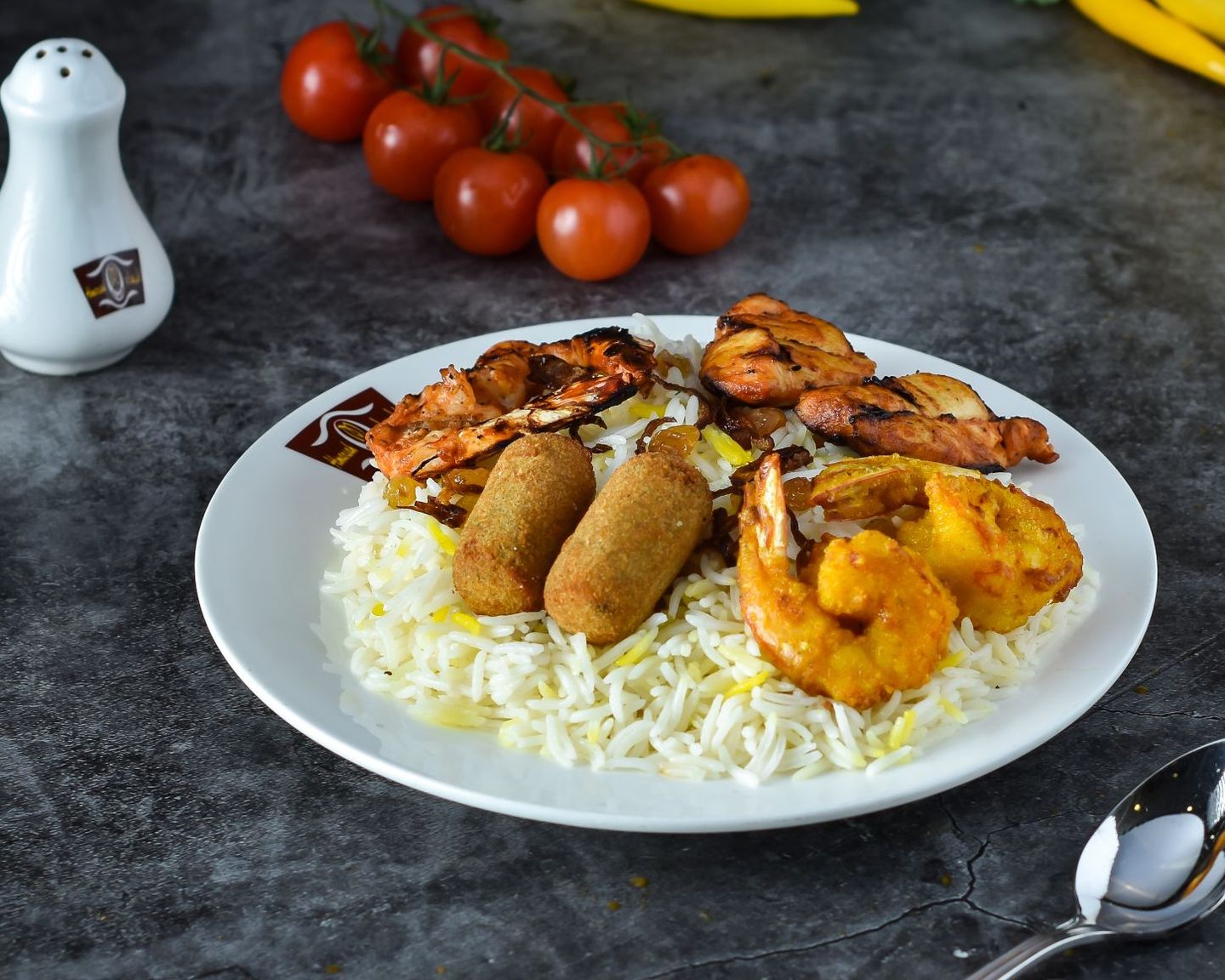 طبق المرساة أرز