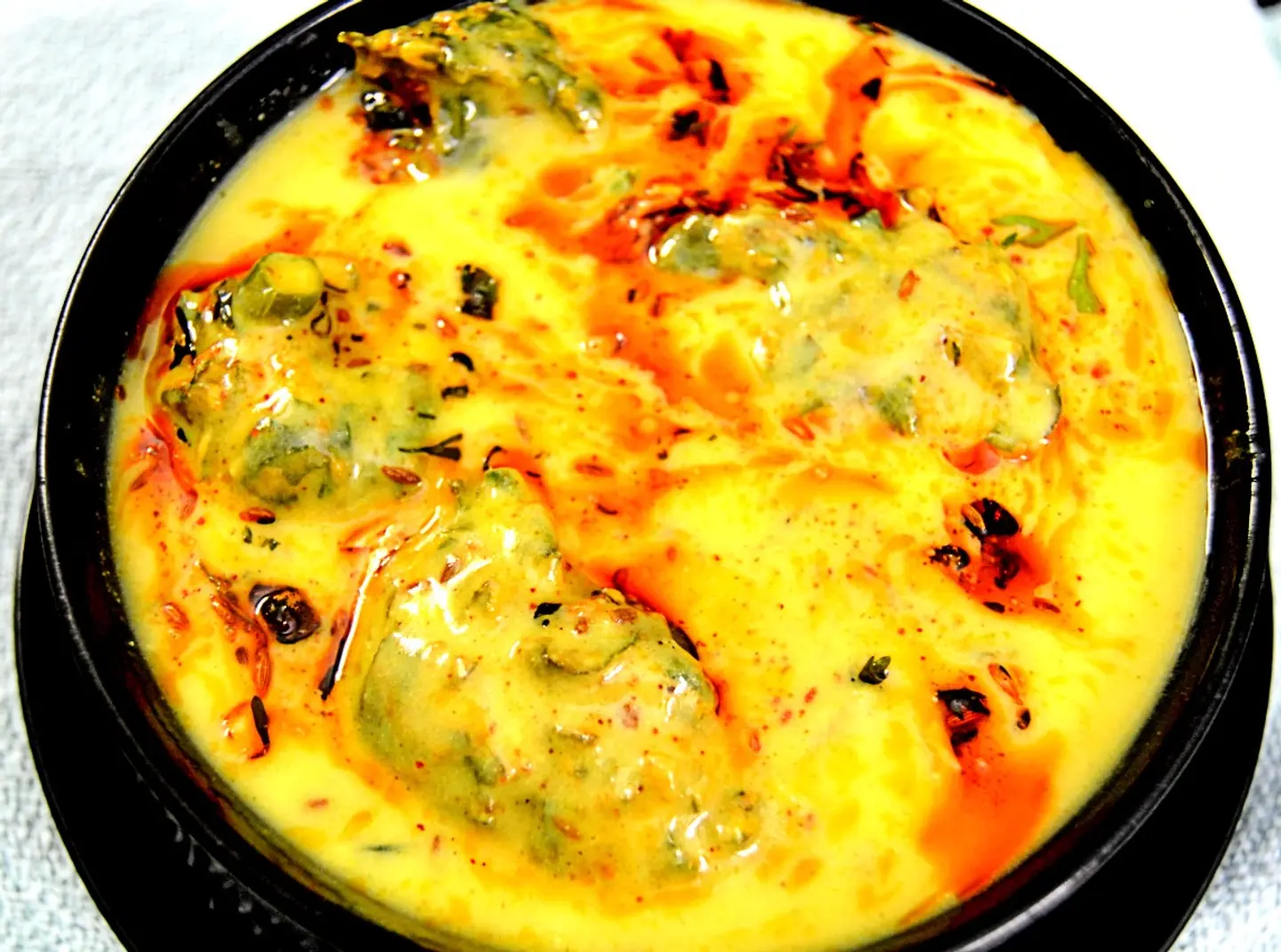 كاري بيكورا