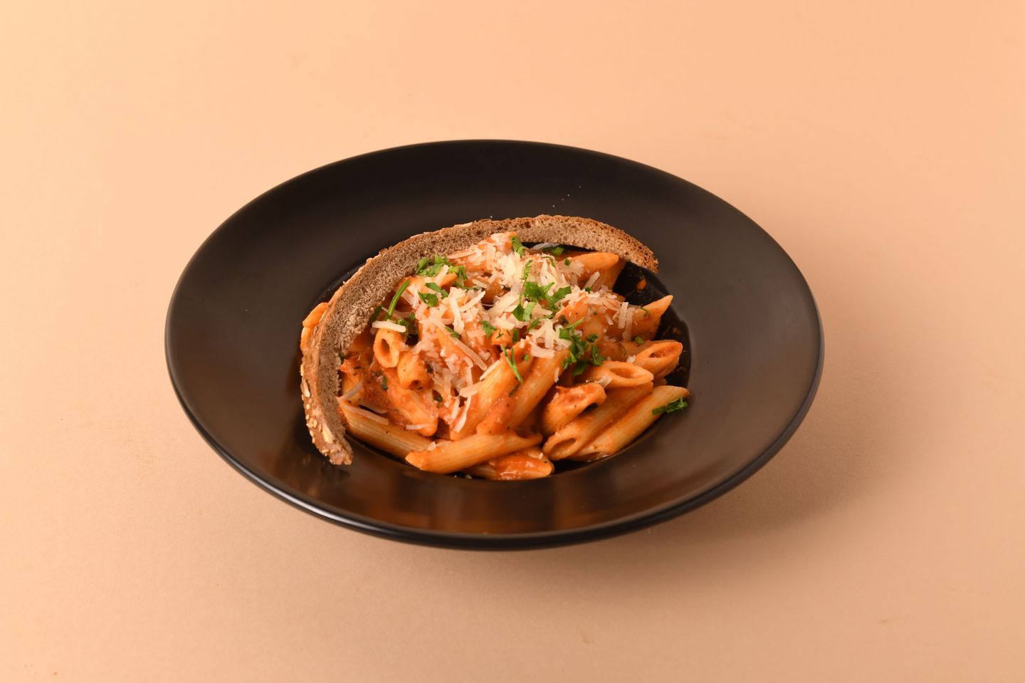 Arrabbiata Brown Pasta