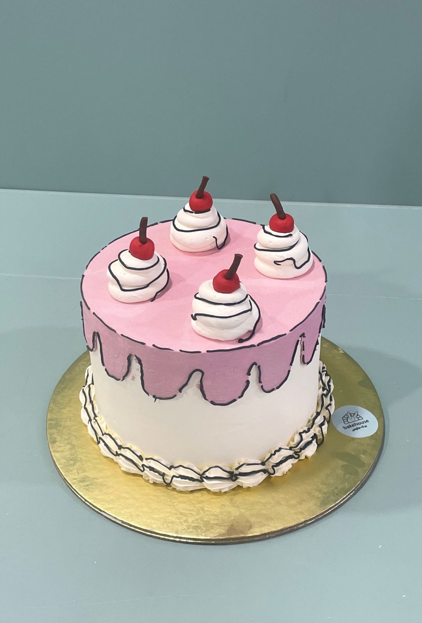 Cake Filled With Vanilla And Chocolate 3 D Design   No 2