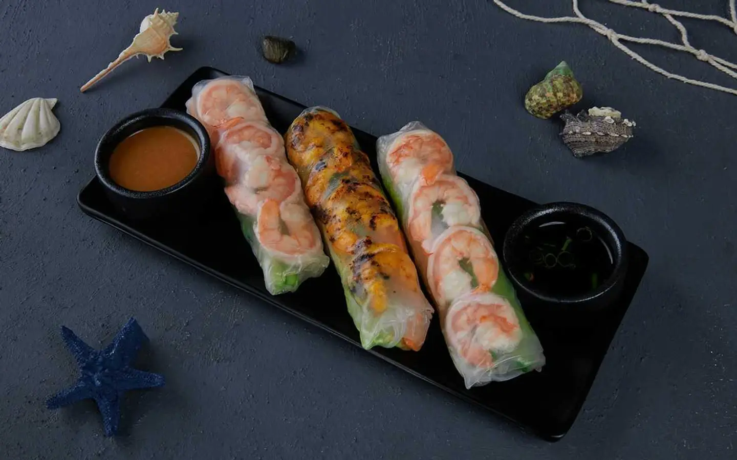 Rice Roll With Shrimp And Vegetables