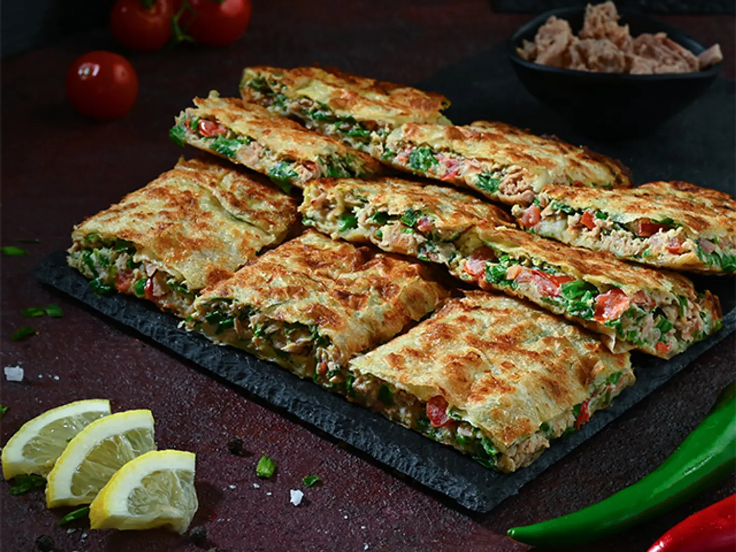 مطبق تونه