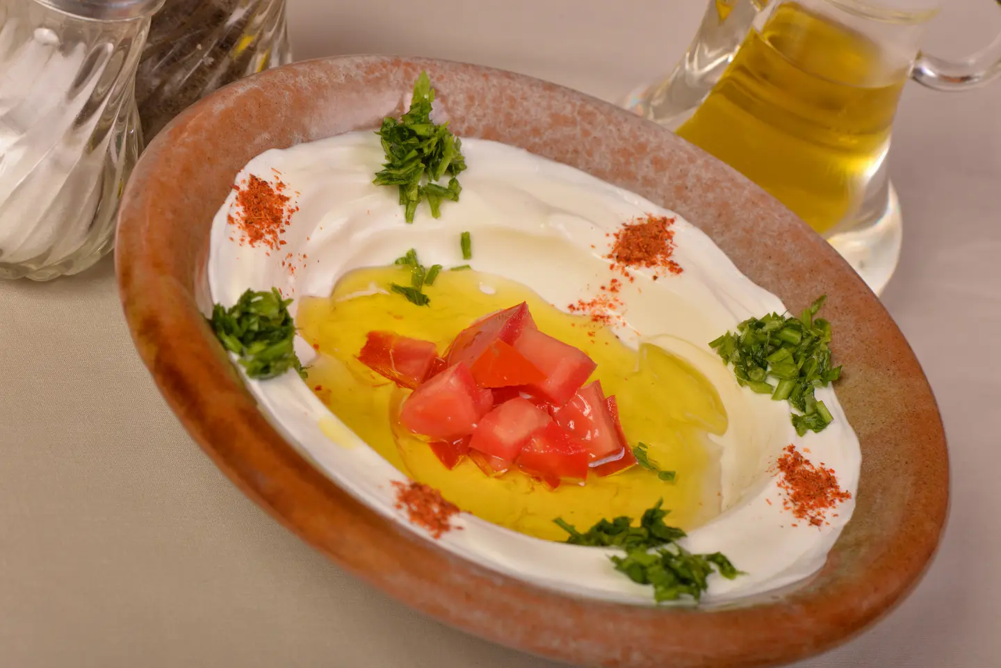 White Cheese With Tomato And Chili
