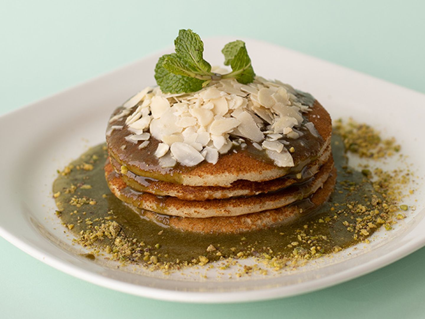 Pancake With Matcha Sauce / Gluten Free / Vegan