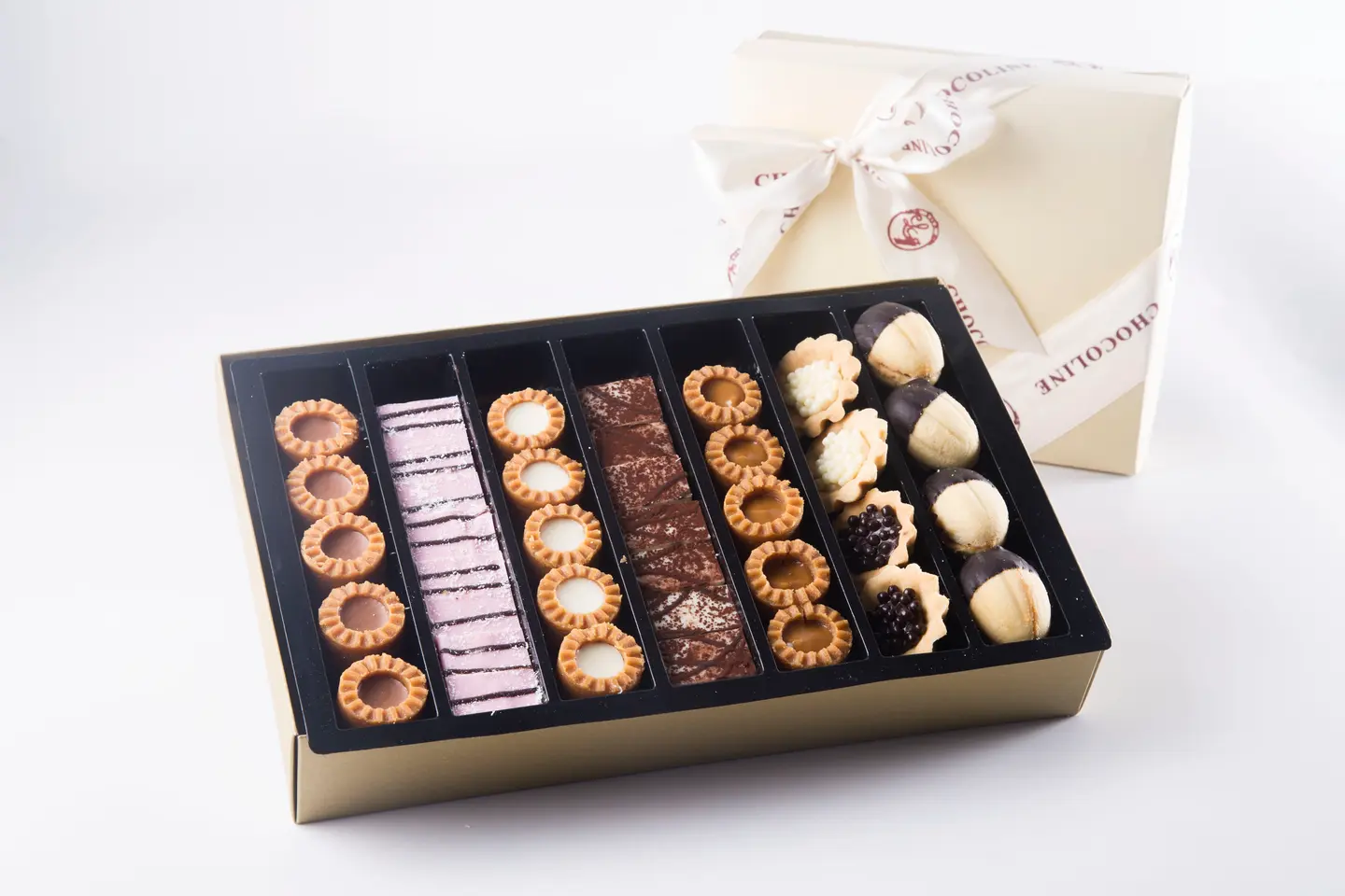 علبه حلي بيتي كبيره