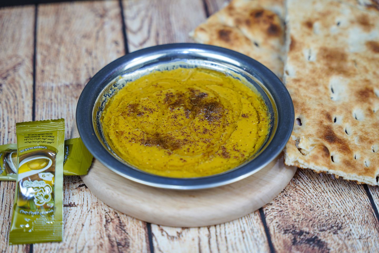 فول بالجبنة