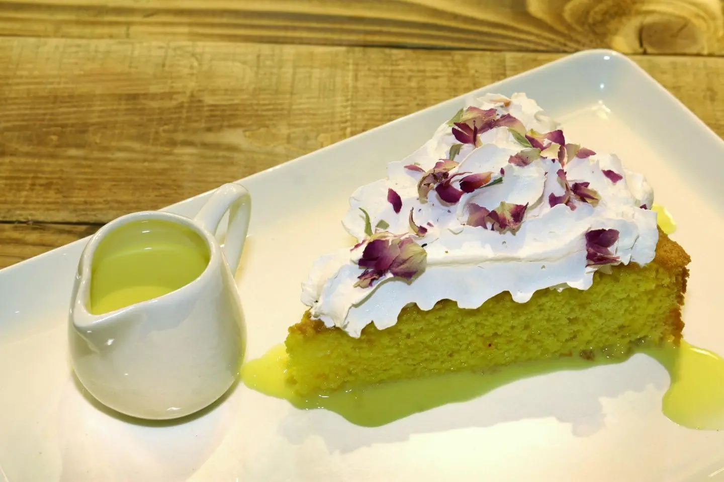 Saffron Cake