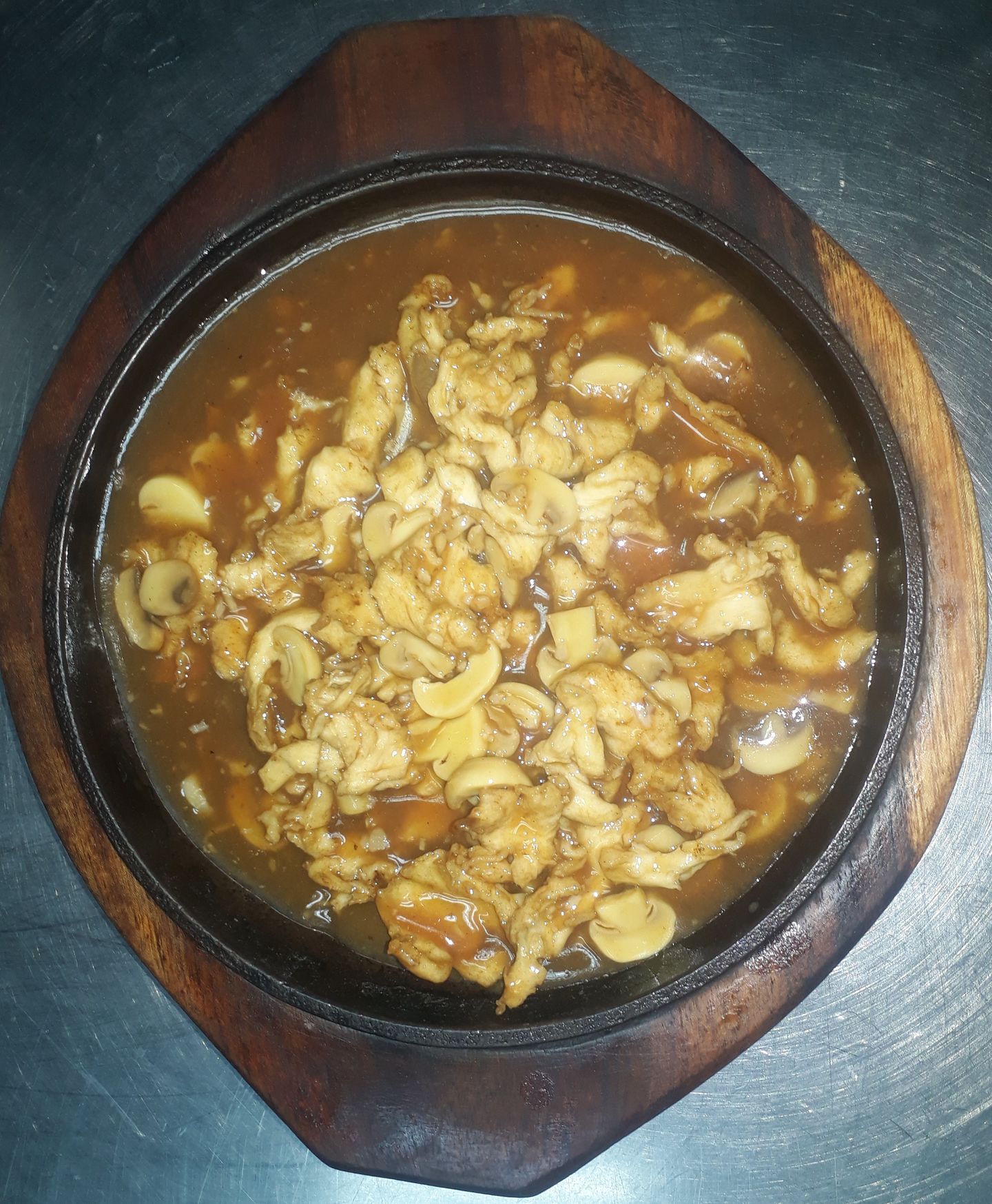 Chicken Mushroom In Garlic Sauce