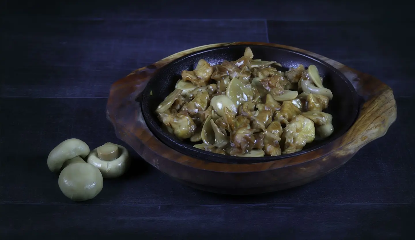 سمك مع مشروم بصلصة الثوم