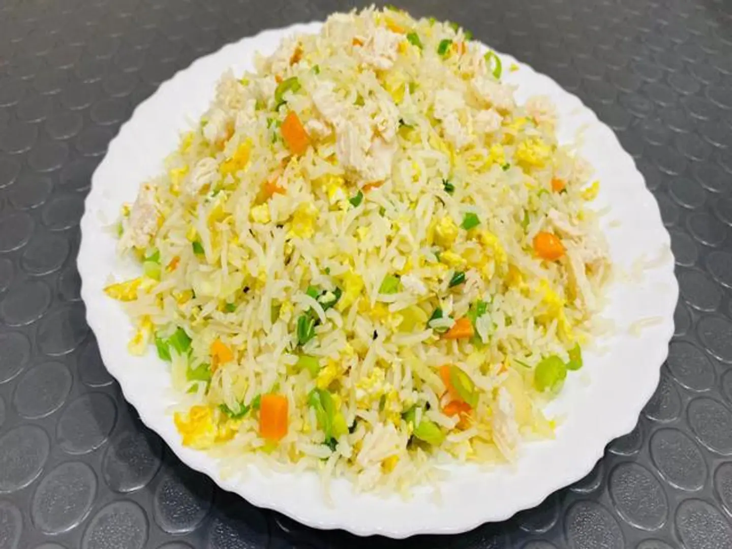 أرز مقلي بالدجاج