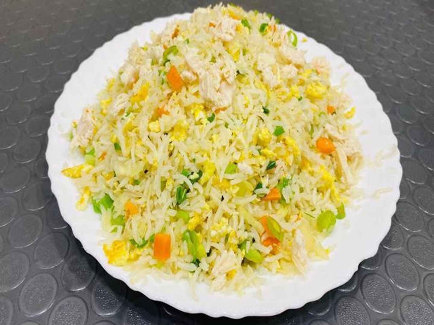 أرز مقلي بالدجاج