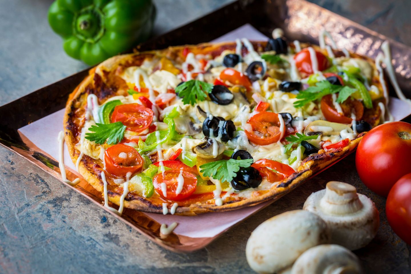 Veggie Naan Pizza