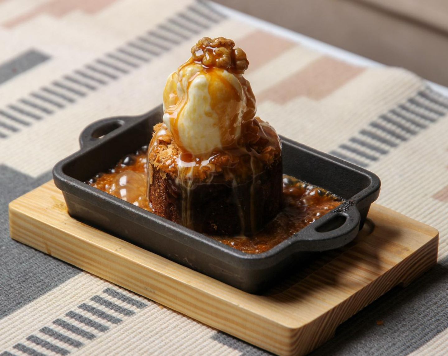 Dates Cake
