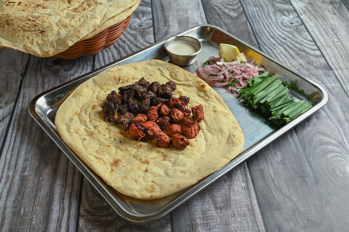 مشكل تكة