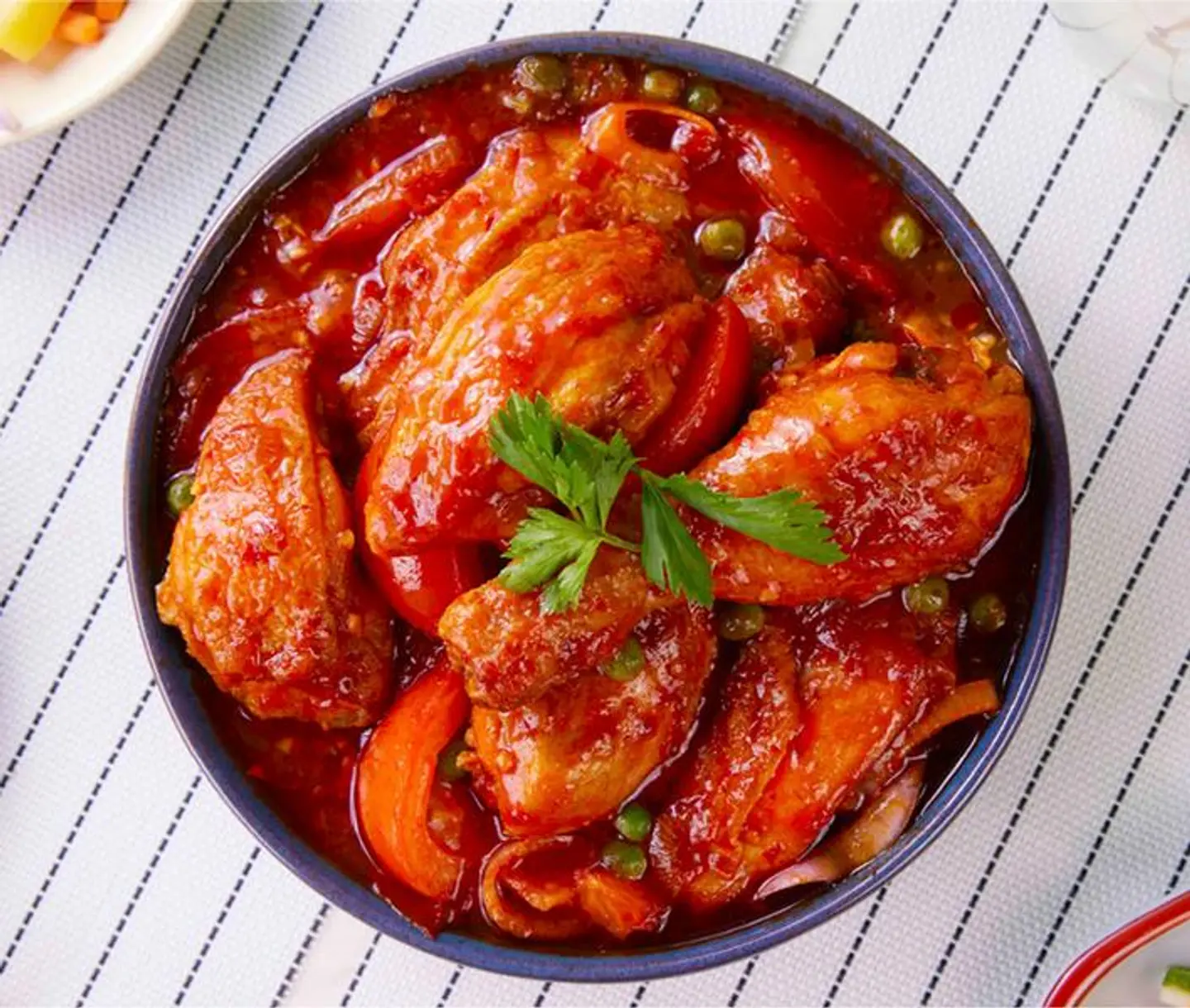 Chicken With Spicy Tomato Sauce