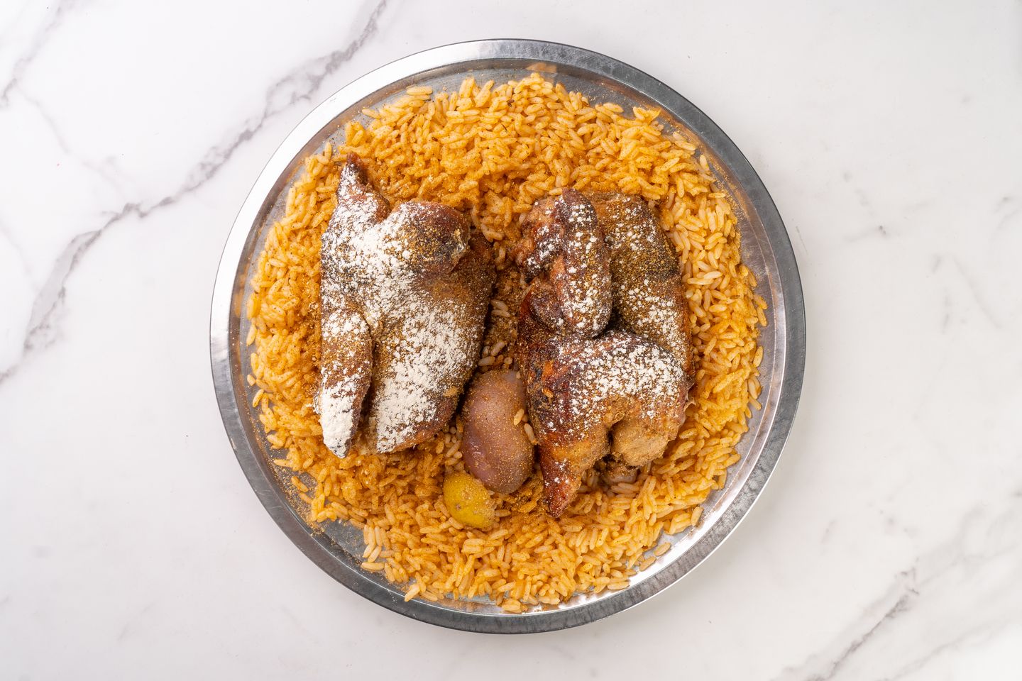 دجاجة كاملة مع الارز