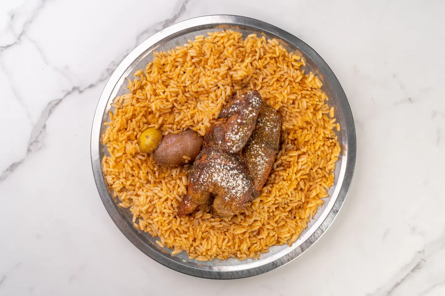 نصف دجاجه مع الارز