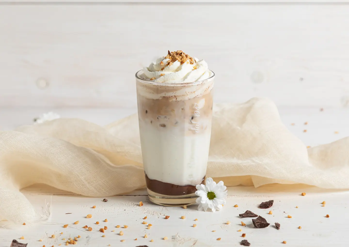 ايس لاتيه كاكاو بالبندق