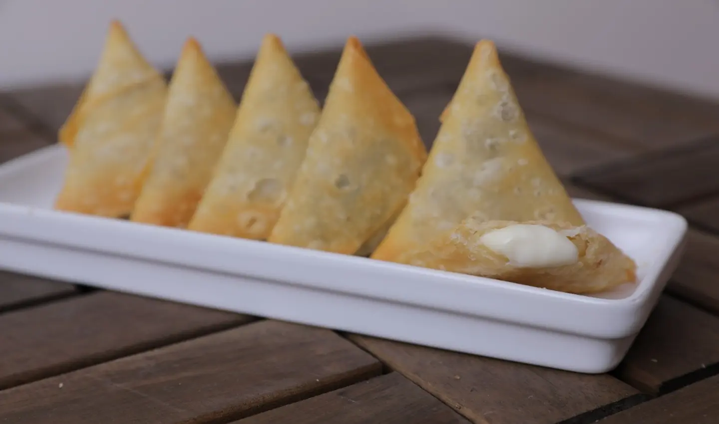 سمبوسة جبنة شيدر